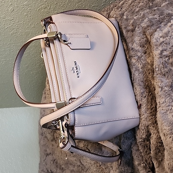 NWT COACH Mini Christi Purse - Picture 1 of 8
